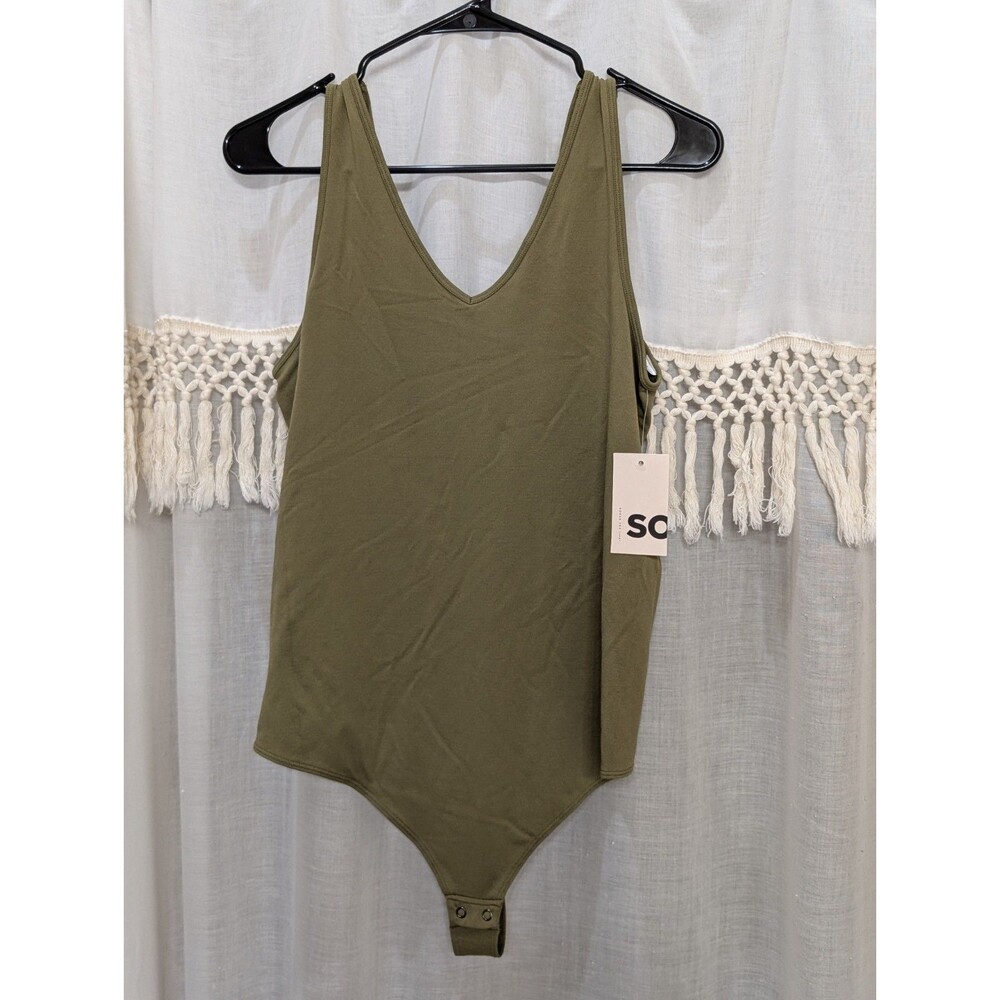 SO Tank Top Favorite Bodysuit Green Seamless Snap Women’s XL New With Tags